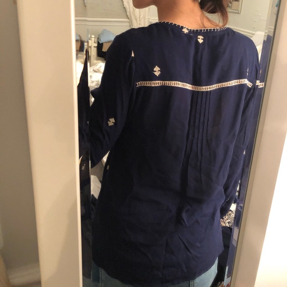 Daniel Rainn Navy Top - Picture 2 of 2